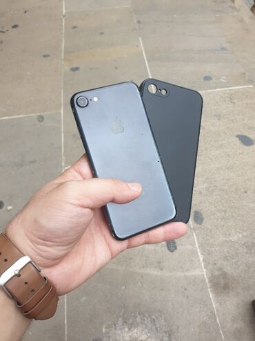 купить iphone: IPhone 7, 32 GB, Jet Black, Zəmanət, Barmaq izi, Simsiz şarj