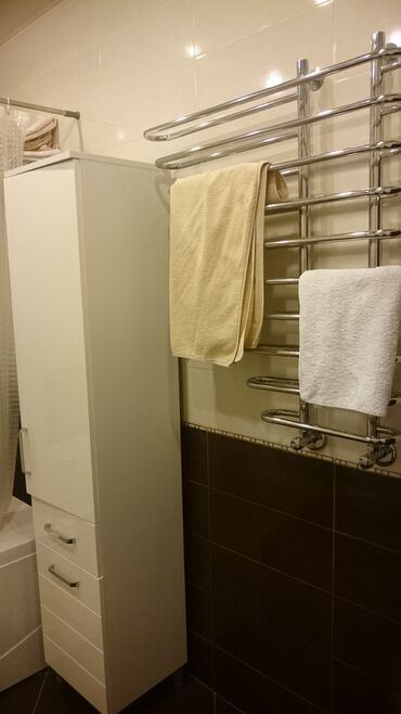 Otaqların uzunmüddətli kirayəsi: Studio tipli, tam mebelləşdirilmiş otaq və mətbəx dəsti. - Otaq — 26