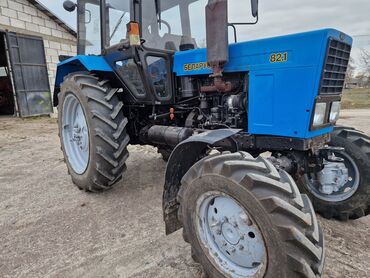 Тракторы: Трактор мтз Беларусской сборки 2000 моточасов 2013 года один хозяин