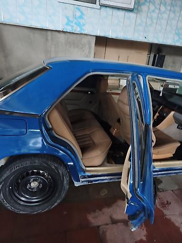tap az ekskavator: Yeşka satılır . 5000 Nagd satılır. ilkin 4000 də olar.Salon — 5