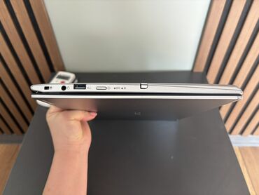 Acer: Acer noutbuk – nazik və yüngül alüminium gövdə, gümüşü rəng. - Ekran — 3