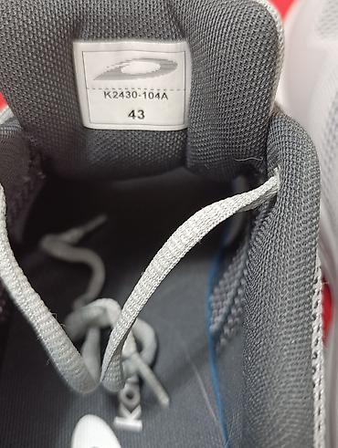 кари 35: Продам абсолютно новые мужские кроссовки Kari Sport, размер 43 — 3