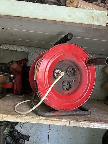 4 luk kabel: Ev boşaldılır deyə qiymət yazmamışıq real alıcı yazsın yığsın — 2