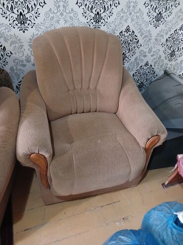 диваны кресла новые: Диван-кровать, цвет - Коричневый, Б/у