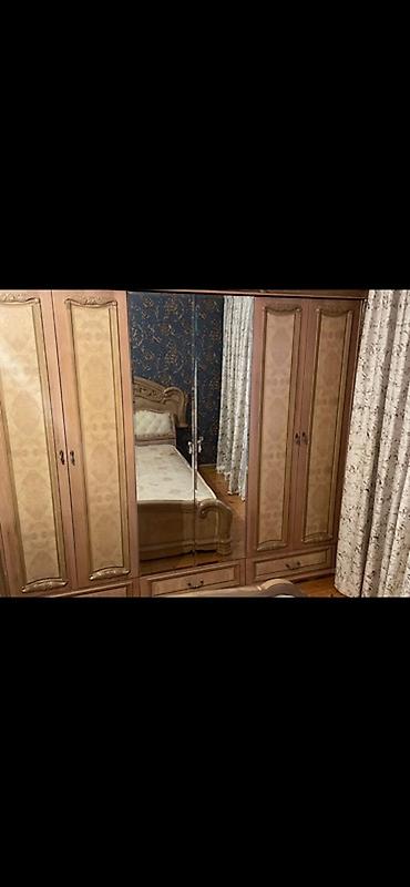 yataq dolab: İşlənmiş, 6 qapı, Güzgülü, Bej, Açılan, Düz dolab — 2