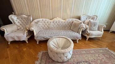 Divan və kreslo dəstləri: İşlənmiş, Divan, Jurnal masası, 2 kreslo, Divan, Bazasız, Açılmayan