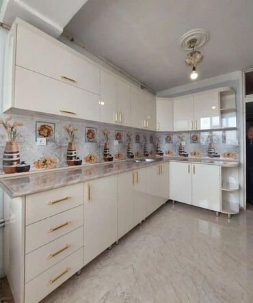 Sifarişlə mətbəx mebeli: Sifarişlə mətbəx dəsti, Özü çəkən petlələr, MDF — 14