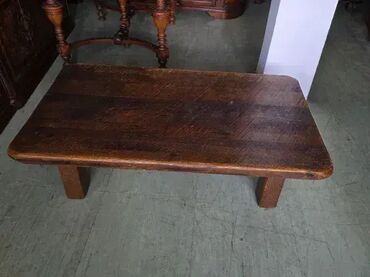 Stilski klub stolovi: Masiva tezak sto puno drvo hrast. Duzina 140 cm Sirina 80 cm Visina 45 — 15