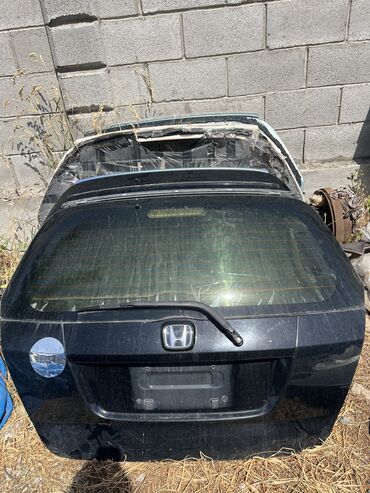 накидки на панель авто: Крышка багажника Honda, 2004 г., Б/у, Оригинал