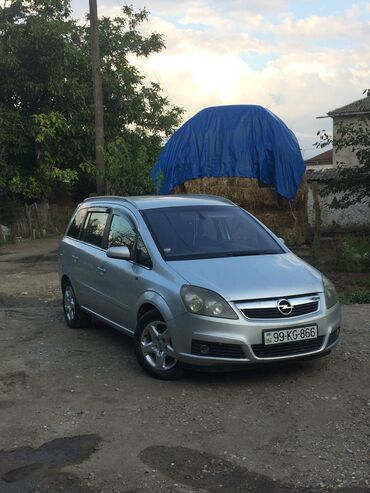 vita maşın: Opel Zafira: 1.8 l | 2005 il | 370000 km Van/Minivan