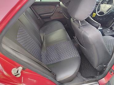 Mercedes-Benz: Mercedes-Benz C-Class: 1.8 l | 1995 il Sedan — 7