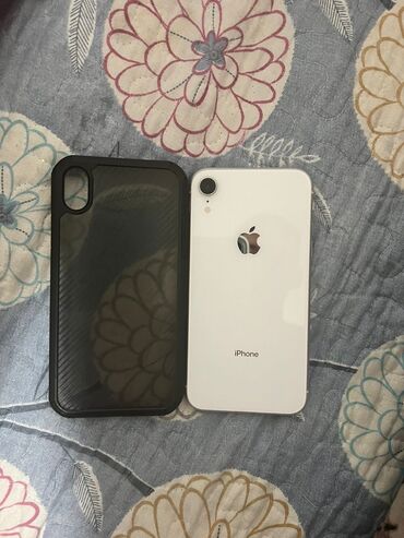 чехолы для телефона: IPhone Xr, Б/у, 64 ГБ, Белый, Зарядное устройство, Чехол, 78 %