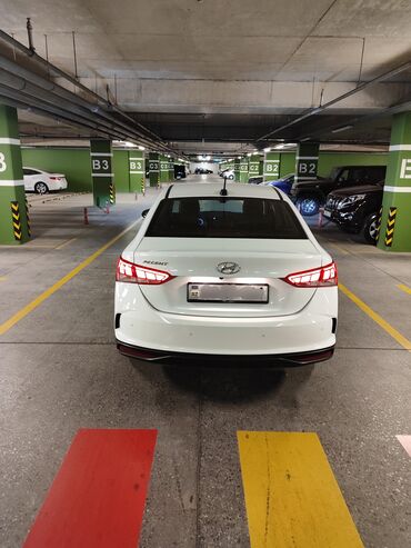 Hyundai: Hyundai Accent: 1.6 l | 2020 il Sedan — 2