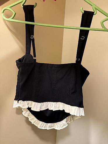 Gözəllik və sağlamlıq: Bershka qadın topu - Model: qara korset tipli top - Rəng: qara, aşağı — 5