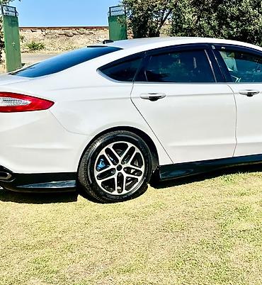 Ford: Ford Fusion, universal 17 Lik tək disk satılır udar olmayıb cati — 2