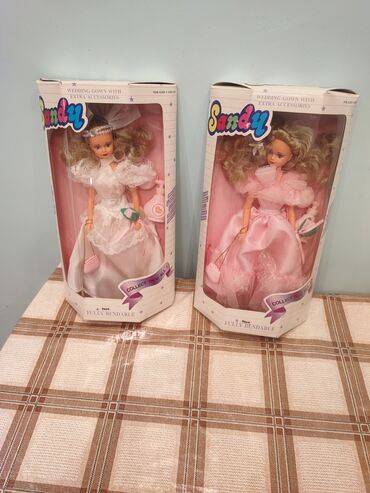 Oyuncaqlar: KUKLA. Təzə. Çin istehsalı. Hündürlüyü - 33 sm. Qiyməti - 40 manat — 2