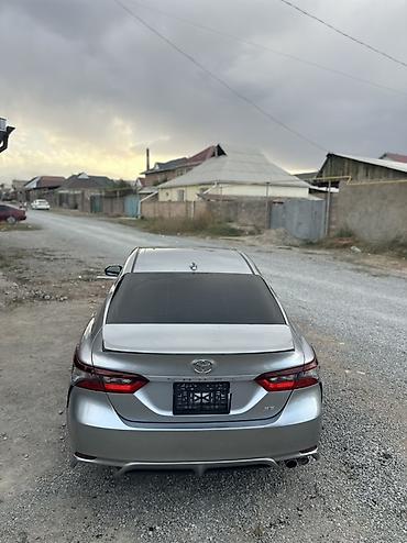 араба ош: Toyota Camry: 2021 г., 2.4 л, Автомат, Бензин, Седан — 3
