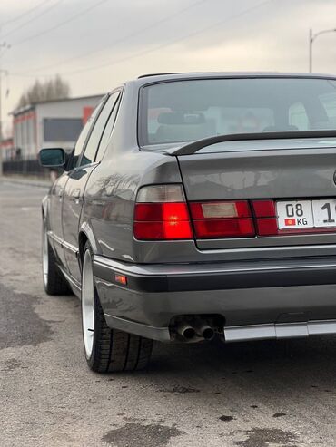 BMW: BMW 5 series: 1991 г., Седан — 11