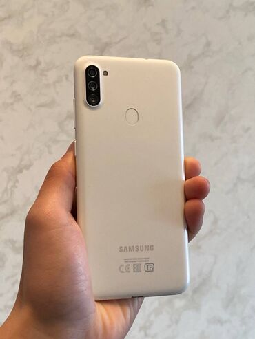 цена телефона samsung: Samsung Galaxy A11, Б/у, 32 ГБ, цвет - Белый, 2 SIM