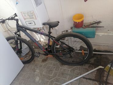 2 neferlik velosiped: İşlənmiş BMX velosipedi Adidas, 28", sürətlərin sayı: 32, Ödənişli çatdırılma, Rayonlara çatdırılma, Ünvandan götürmə