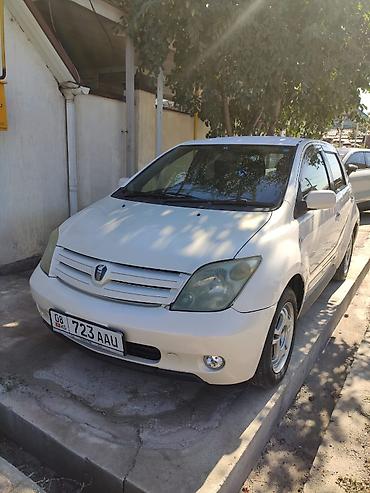 Toyota: Toyota Ist: 2003 г., 1.5 л, Автомат, Бензин, Хэтчбэк — 4