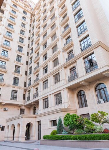 сколько стоит квартира в бишкеке 2024: 4 комнаты, 176 м², Элитка, 5 этаж, Дизайнерский ремонт