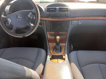 зарядное устройство для электромобиля: Mercedes-Benz E-Class: 2003 г., 2.2 л, Автомат, Дизель, Седан