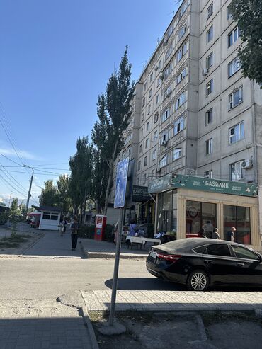 сдается 2 комнатная квартира на долгий срок: 2 бөлмө, 70 кв. м, 106-серия, 3 кабат, Косметикалык ремонт
