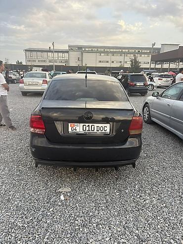 rota grid: Volkswagen Polo: 2011 г., 1.6 л, Механика, Бензин, Седан — 4