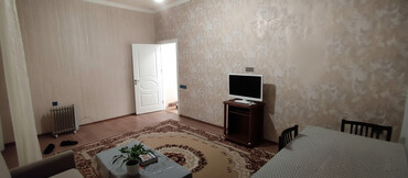 Uzunmüddətli kirayə mənzillər: Kirayə 2 otaqlı yeni təmirli və tam əşyalı mənzil. Kazımağa Kərimov -da lalafo.az — 1 Uzunmüddətli kirayə mənzillər: Kirayə 2 otaqlı yeni təmirli və tam əşyalı mənzil. Kazımağa Kərimov — 1