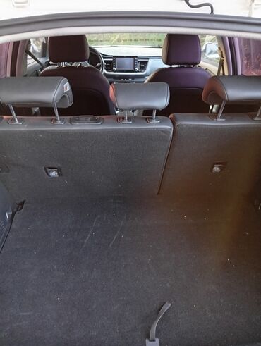 Kia: Kia Stonic: 2019 г., 1.4 л, Автомат, Бензин, Кроссовер — 9