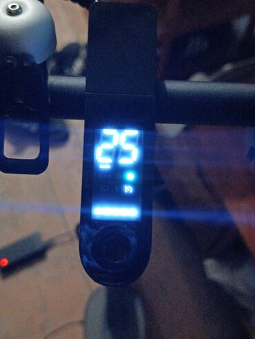 Elektrikli samokatlar: Elektrik skuter – qatlanan model, şarj cihazı ilə - Şəhər içi hərəkət — 4