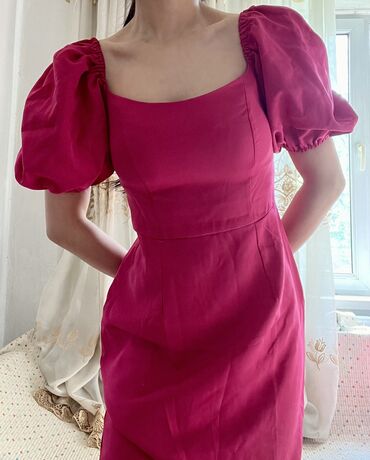Вечерние платья: Платье розовое(Малиновое) размер 42-46-48 в наличии 44 сразу купили 😍