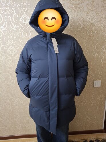 длинное трикотажное платье с капюшоном: Пуховик, По колено, Япония, Стеганый, С капюшоном, Ультралегкий, XL