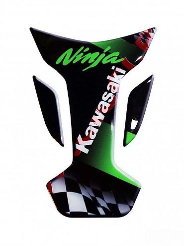jake's marka: KAWASAKI NINJA - tank pad - 574 📌 Opis: Samolepljivi protektor za — 1