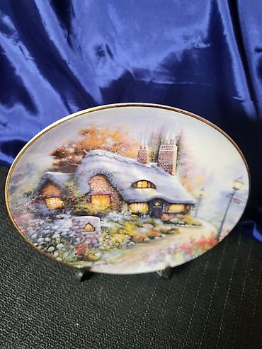 Ostali kućni dekor: Tanjir dekorativan, nov A.Orpinas,engleski iz 90ih.god.Br MCS 992 — 8
