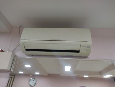 Məişət əlcəkləri: Her bir seyi islekdir 40 45 kv cidi adam yigsin tezesi alinib boyuy kv