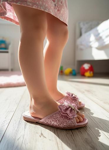 Usaq sabosu, barbie ayaqqabisi, hec bir xesareti yoxdur lalafo.az -da Usaq sabosu, barbie ayaqqabisi, hec bir xesareti yoxdur