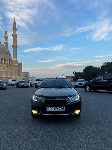 LIFAN: LIFAN Cebrium (720): 1.7 l | 2019 il 102000 km Sedan — 2