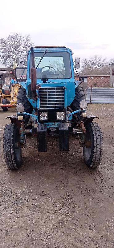 Traktorlar: Satılır tenka zavoddur karopka açmayıb motor antires işləyir starter -da lalafo.az — 3 Traktorlar: Satılır tenka zavoddur karopka açmayıb motor antires işləyir starter — 3