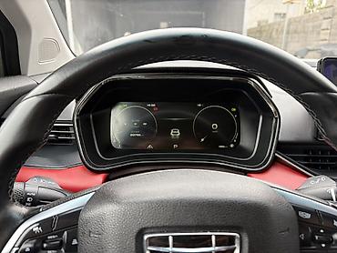 Geely: Geely Emgrand S: 2021 г. — 5