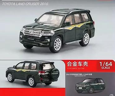 casio tank sat: Toyota land cruiser 2016 deep green detaljni terenac model. toyota — 1