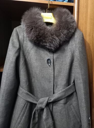 Другая женская одежда: Женский пальто Турция оригинал LORETTA состояние отличное только 2