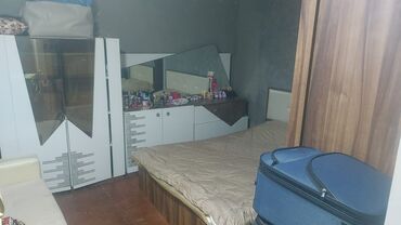 Uzunmüddətli kirayə mənzillər: Mənzil – komfortlu və səliqəli planlı - Otaqlar: geniş qonaq otağı — 6