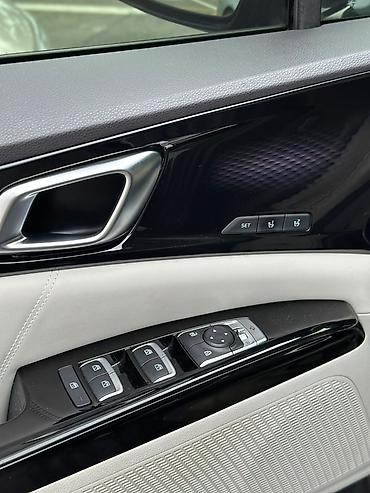 Kia: Kia Carnival: 2020 г., Минивэн — 15