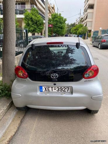 Μεταχειρισμένα Αυτοκίνητα: Toyota Aygo: 1 l. | 2006 έ. Χάτσμπακ