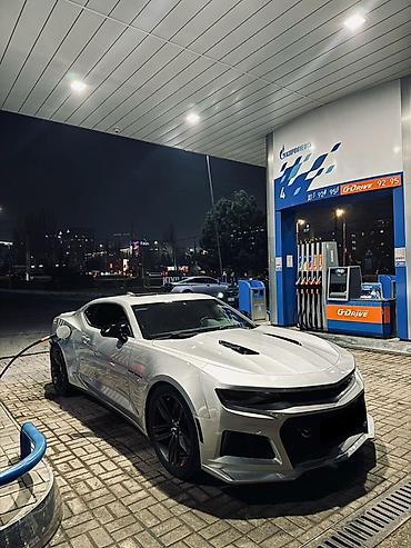 камаро: Комплект Chevrolet, 2018 г., цвет - Серебристый, Б/у — 1