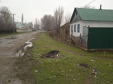 Продажа коттеджей и домов: Продаю дом - Отдельностоящий одноэтажный дом с двускатной крышей из — 2