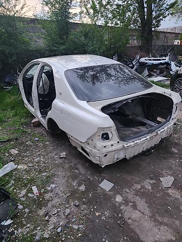 rd 1: Краун задняя часть продается - Тип: кузов в сборе без навесных — 1