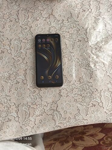 samsung oled: Samsung Galaxy A01, 16 GB, rəng - Qara, Sensor, Face ID
